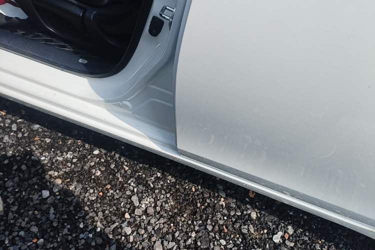 Used Nissan Sylphy 2019 1.6XV CVT Smart Connect Luxury Edition China VI Standard Left Side Sill