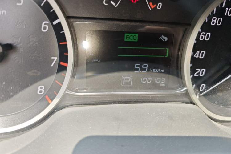 Used Nissan Sylphy 2019 1.6XV CVT Smart Connect Luxury Edition China VI Standard Odometer Close Up
