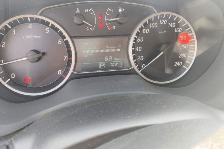 Used Nissan Sylphy 2019 Classic 1.6XL CVT Luxury Edition Odometer Close Up