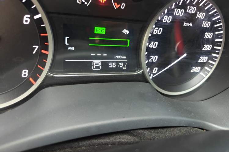 Used Nissan Sylphy 2019 1.6XV CVT Smart Connect Luxury Edition China VI Standard Odometer Close Up