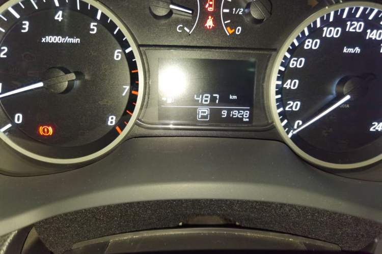Used Nissan Sylphy 2019 1.6XV CVT Smart Connect Luxury Edition China VI Standard Odometer Close Up