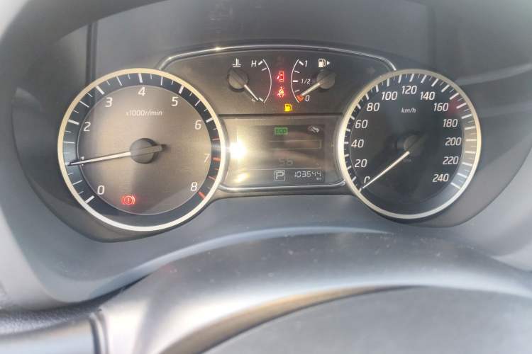 Used Nissan Sylphy 2019 1.6XV CVT Smart Connect Luxury Edition China V Standard Odometer Close Up
