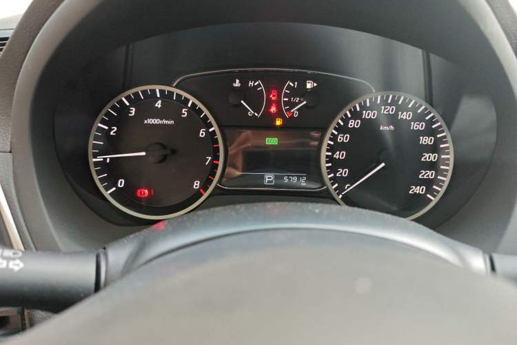 Used Nissan Sylphy 2019 1.6XV CVT Smart Connect Luxury Edition China VI Standard Odometer Close Up