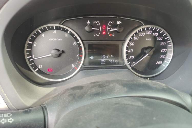 Used Nissan Sylphy 2019 1.6XV CVT Smart Connect Luxury Edition China VI Standard Odometer Close Up