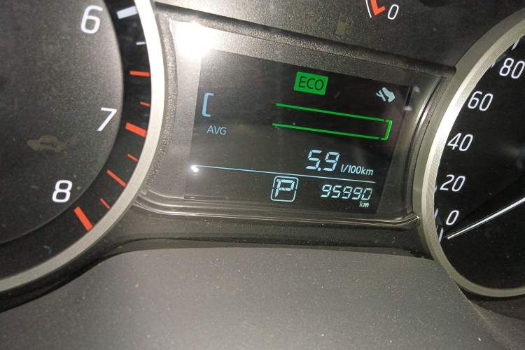Used Nissan Sylphy 2019 1.6XV CVT Smart Connect Luxury Edition China VI Standard Odometer Close Up