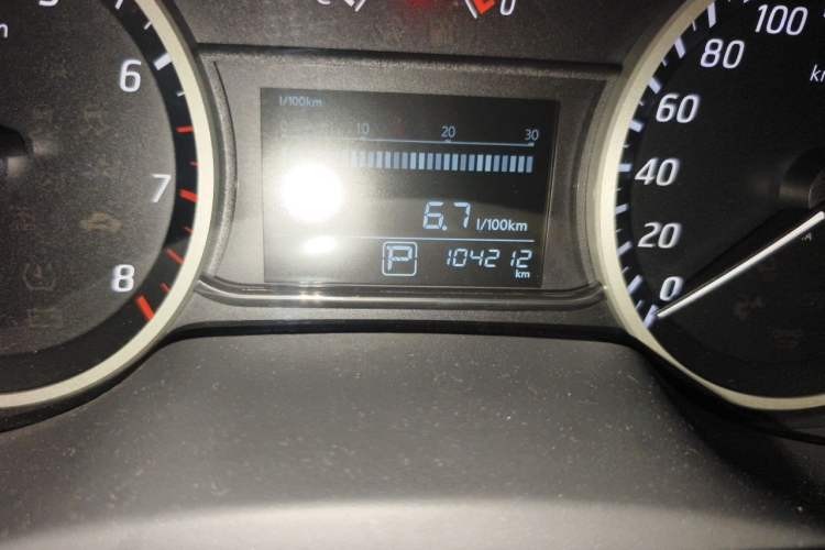 Used Nissan Sylphy 2019 1.6XV CVT Smart Connect Luxury Edition China VI Standard Odometer Close Up