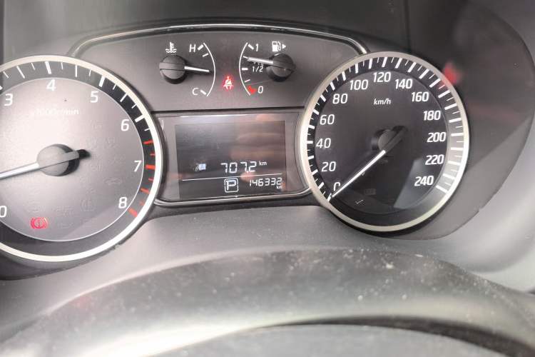 Used Nissan Sylphy 2019 1.6XV CVT Smart Connect Luxury Edition China V Standard Odometer Close Up