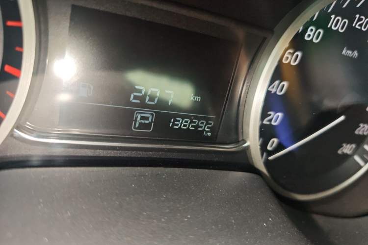 Used Nissan Sylphy 2019 1.6XV CVT Smart Connect Luxury Edition China V Standard Odometer Close Up