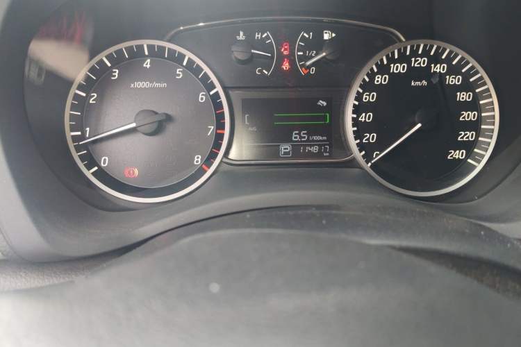 Used Nissan Sylphy 2019 Classic 1.6XL CVT Luxury Edition Odometer Close Up