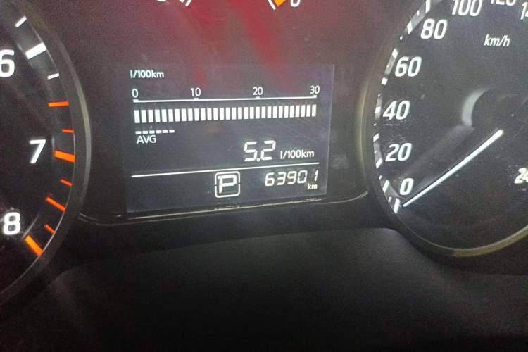 Used Nissan Sylphy 2019 1.6XV CVT Smart Connect Luxury Edition China VI Standard Odometer Close Up