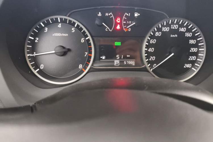 Used Nissan Sylphy 2019 1.6XV CVT Smart Connect Luxury Edition China VI Standard Odometer Close Up