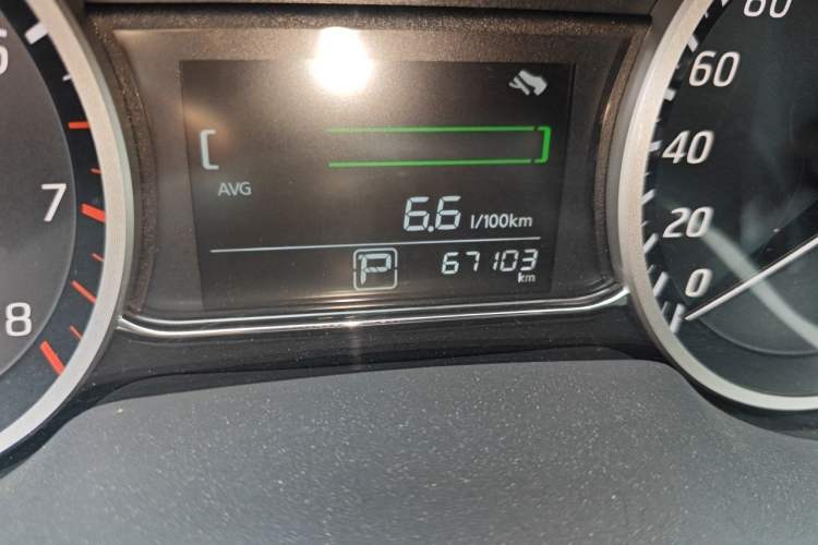 Used Nissan Sylphy 2019 Classic 1.6XL CVT Luxury Edition Odometer Close Up