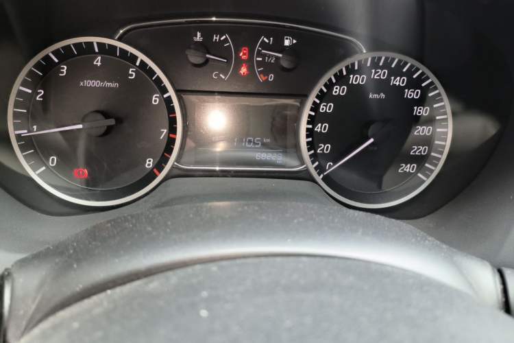 Used Nissan Sylphy 2019 1.6XL Manual Luxury Edition China V Standard Odometer Close Up