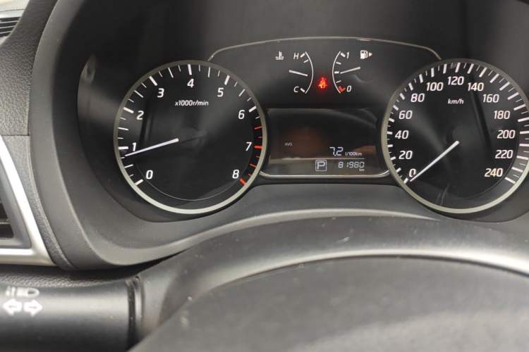 Used Nissan Sylphy 2019 1.6XV CVT Smart Connect Luxury Edition China V Standard Odometer Close Up