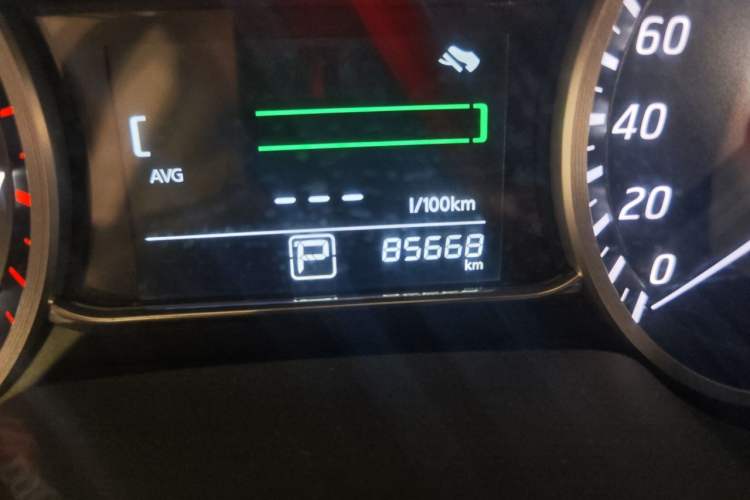 Used Nissan Sylphy 2019 1.6XV CVT Smart Connect Luxury Edition China VI Standard Odometer Close Up