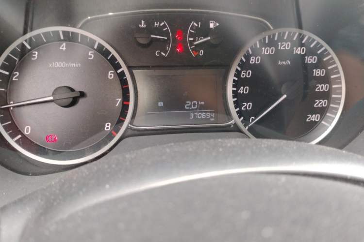 Used Nissan Sylphy 2019 Classic 1.6XE Manual Comfort Edition Odometer Close Up