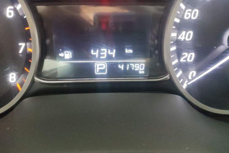 Used Nissan Sylphy 2019 1.6XV CVT Smart Connect Luxury Edition China VI Standard Odometer Close Up
