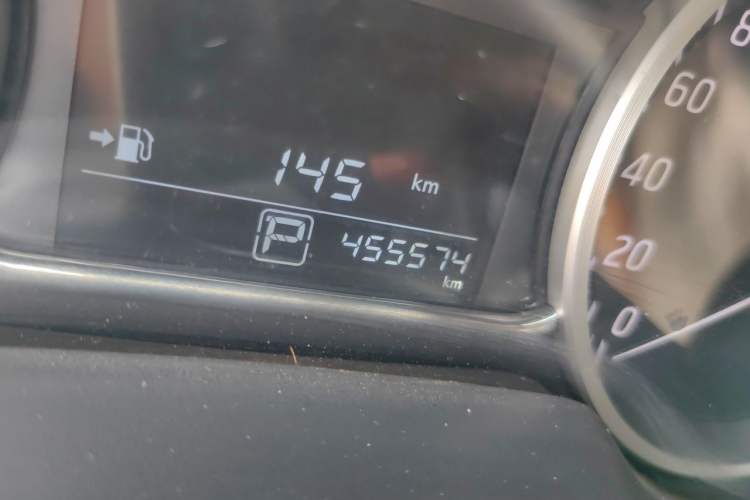Used Nissan Sylphy 2019 1.6XV CVT Smart Connect Luxury Edition China VI Standard Odometer Close Up