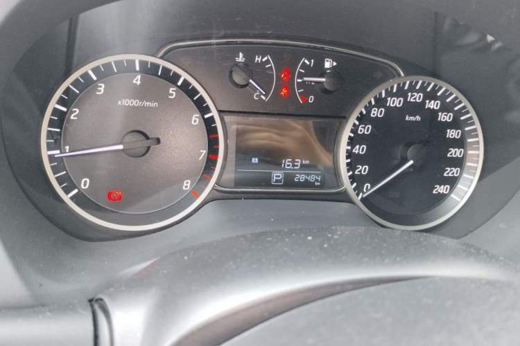 Used Nissan Sylphy 2019 1.6XV CVT Smart Connect Luxury Edition China VI Standard Odometer Close Up