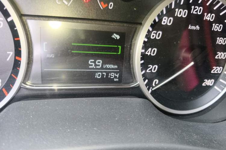 Used Nissan Sylphy 2019 Classic 1.6XE Manual Comfort Edition Odometer Close Up