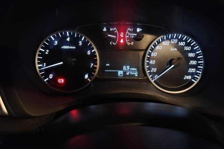Used Nissan Sylphy 2019 Classic 1.6XL CVT Luxury Edition Odometer Close Up