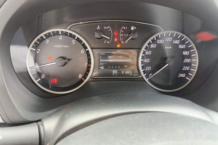 Used Nissan Sylphy 2019 1.6XV CVT Smart Connect Luxury Edition China VI Standard Odometer Close Up