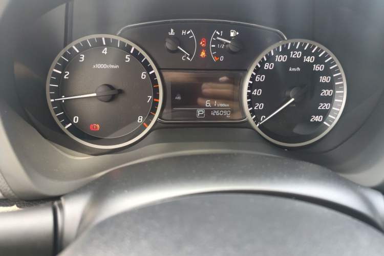 Used Nissan Sylphy 2019 1.6XV CVT Smart Connect Luxury Edition China VI Standard Odometer Close Up