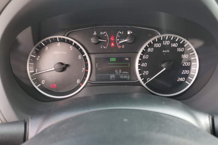 Used Nissan Sylphy 2019 Classic 1.6XE CVT Comfort Edition Odometer Close Up