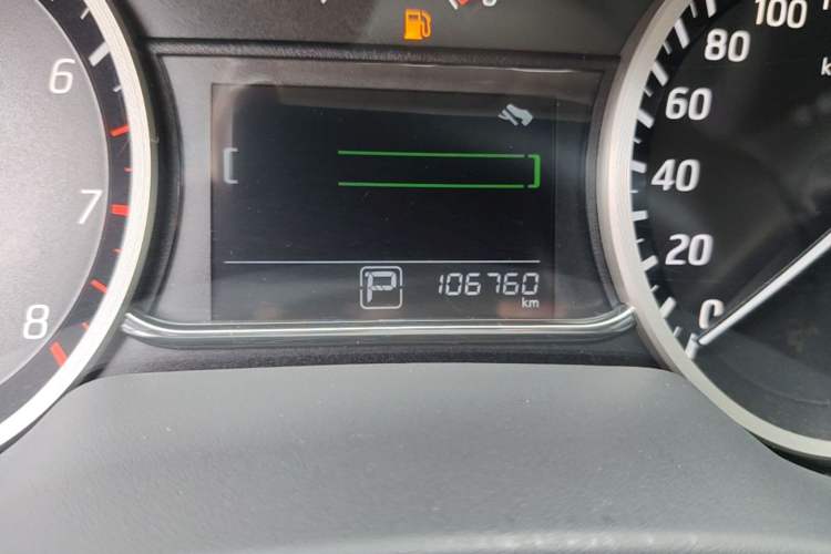Used Nissan Sylphy 2019 1.6XV CVT Smart Connect Luxury Edition China VI Standard Odometer Close Up