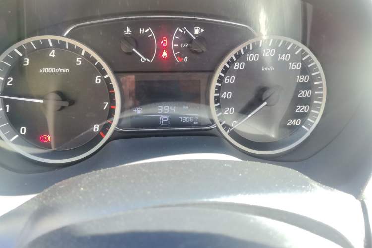 Used Nissan Sylphy 2019 1.6XV CVT Smart Connect Luxury Edition China VI Standard Odometer Close Up