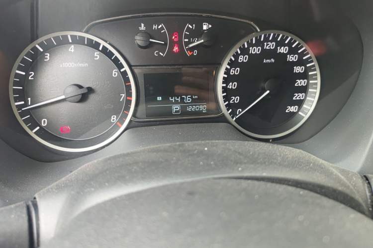 Used Nissan Sylphy 2019 1.6XV CVT Smart Connect Luxury Edition China VI Standard Odometer Close Up