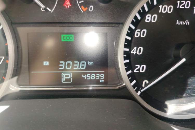Used Nissan Sylphy 2019 Classic 1.6XL CVT Luxury Edition Odometer Close Up