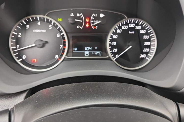 Used Nissan Sylphy 2019 1.6XV CVT Smart Connect Luxury Edition China VI Standard Odometer Close Up