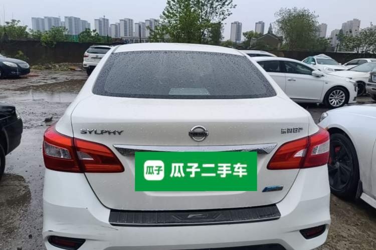 Used Nissan Sylphy 2019 1.6XV CVT Smart Connect Luxury Edition China VI Standard Rear