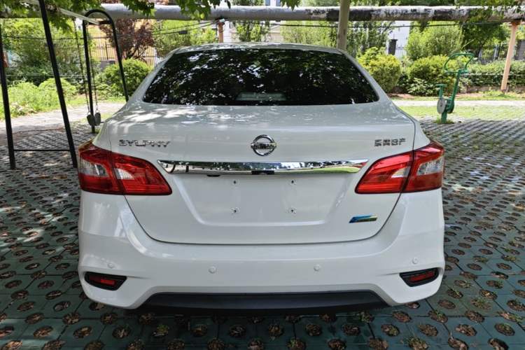 Used Nissan Sylphy 2019 1.6XV CVT Smart Connect Luxury Edition China VI Standard Rear