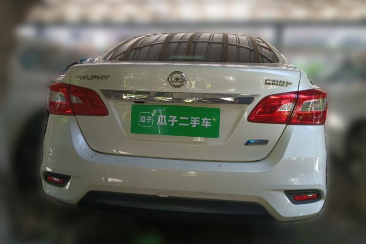 Used Nissan Sylphy 2019 1.6XV CVT Smart Connect Luxury Edition China VI Standard Rear