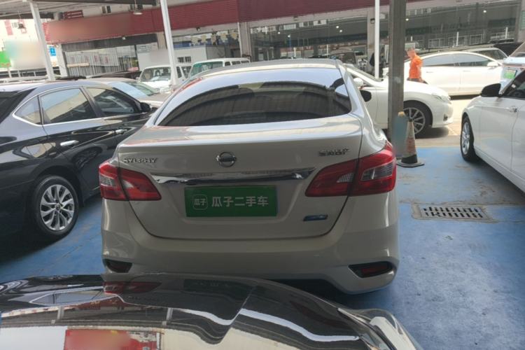 Used Nissan Sylphy 2019 1.6XV CVT Smart Connect Luxury Edition China VI Standard Rear