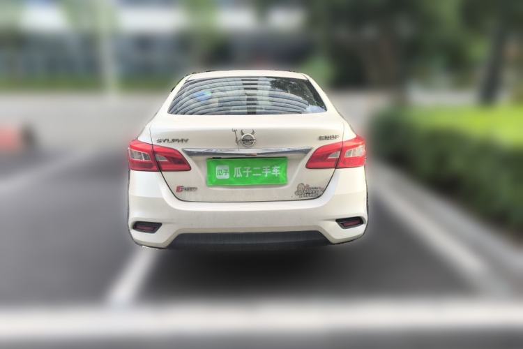 Used Nissan Sylphy 2019 1.6XV CVT Smart Connect Luxury Edition China VI Standard Rear
