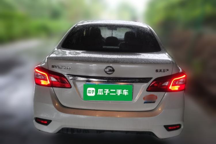 Used Nissan Sylphy 2019 1.6XV CVT Smart Connect Luxury Edition China VI Standard Rear