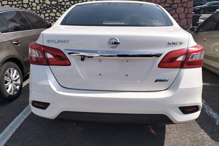 Used Nissan Sylphy 2019 1.6XV CVT Smart Connect Luxury Edition China VI Standard Rear