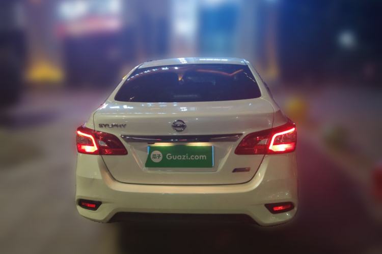 Used Nissan Sylphy 2019 1.6XV CVT Smart Connect Luxury Edition China VI Standard Rear