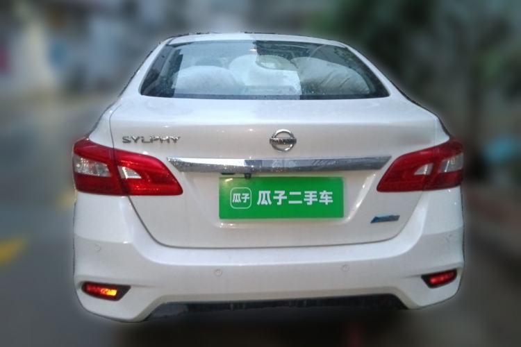 Used Nissan Sylphy 2019 1.6XV CVT Smart Connect Luxury Edition China VI Standard Rear