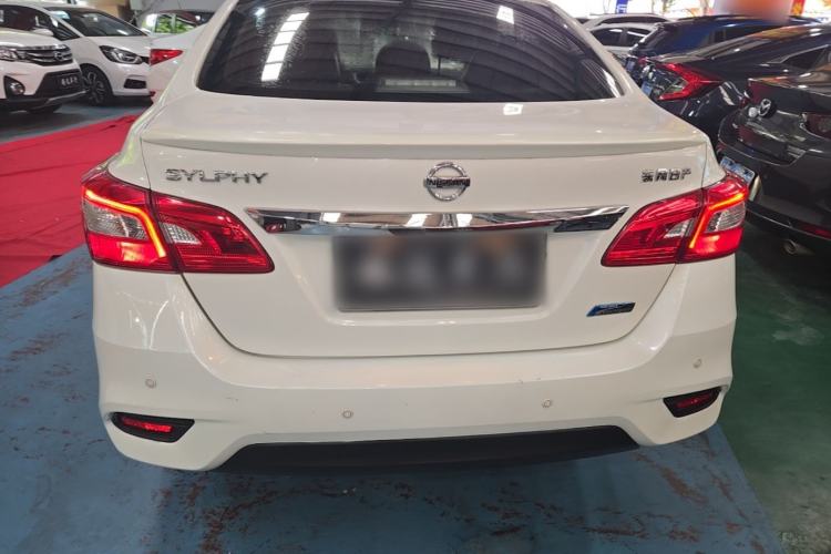 Used Nissan Sylphy 2019 1.6XV CVT Smart Connect Luxury Edition China VI Standard Rear