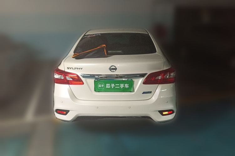 Used Nissan Sylphy 2019 1.6XV CVT Smart Connect Luxury Edition China VI Standard Rear