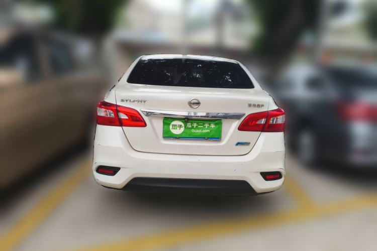 Used Nissan Sylphy 2019 1.6XV CVT Smart Connect Luxury Edition China VI Standard Rear