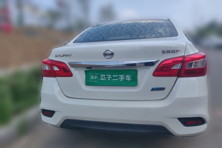 Used Nissan Sylphy 2019 1.6XV CVT Smart Connect Luxury Edition China VI Standard Rear
