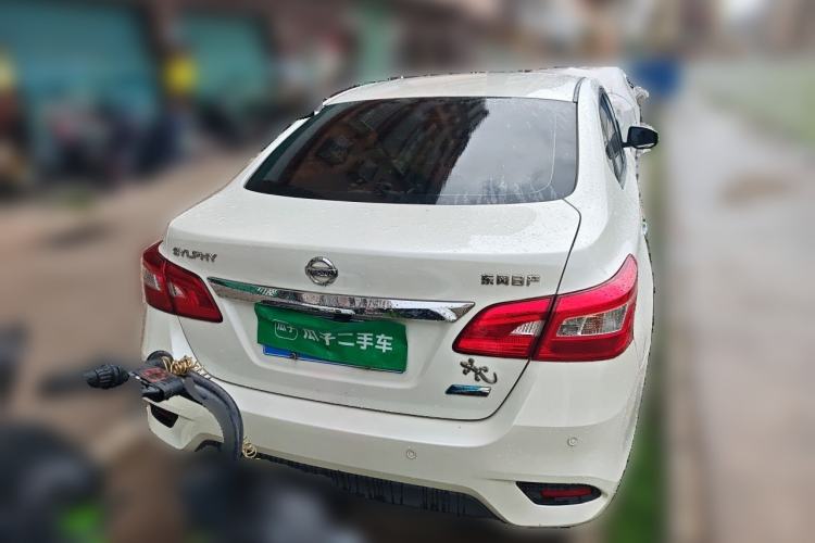 Used Nissan Sylphy 2019 1.6XV CVT Smart Connect Luxury Edition China VI Standard Rear