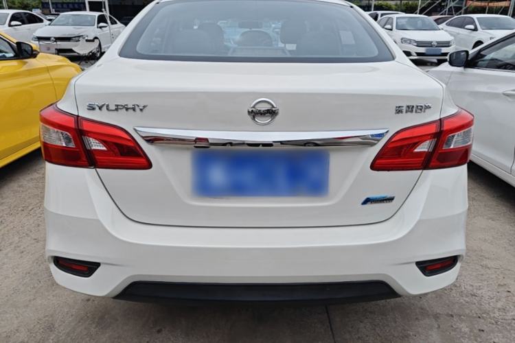 Used Nissan Sylphy 2019 1.6XV CVT Smart Connect Luxury Edition China VI Standard Rear