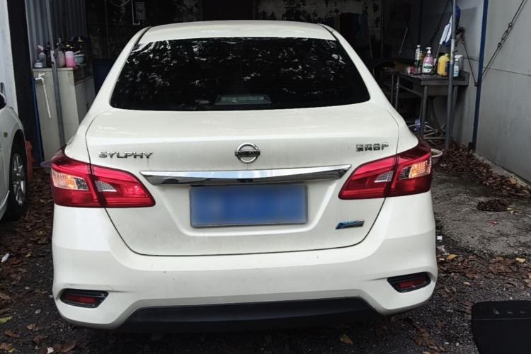 Used Nissan Sylphy 2019 1.6XV CVT Smart Connect Luxury Edition China VI Standard Rear