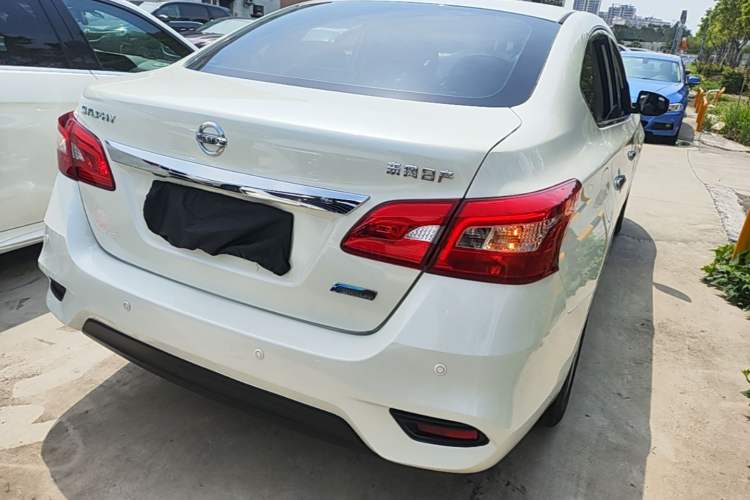 Used Nissan Sylphy 2019 Classic 1.6XL CVT Luxury Edition Rear Right 45 Deg